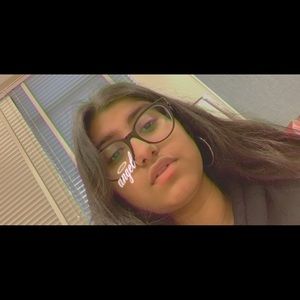 Meet your Posher, Zoe